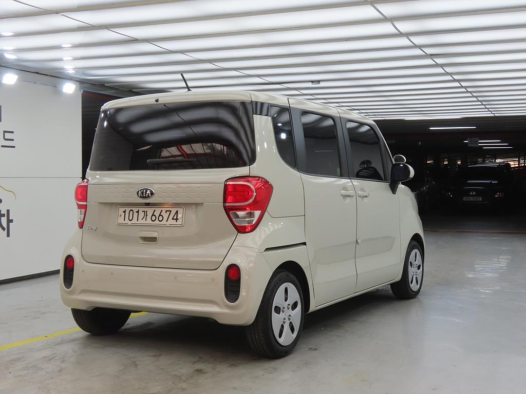 KIA Ray - Vista 4