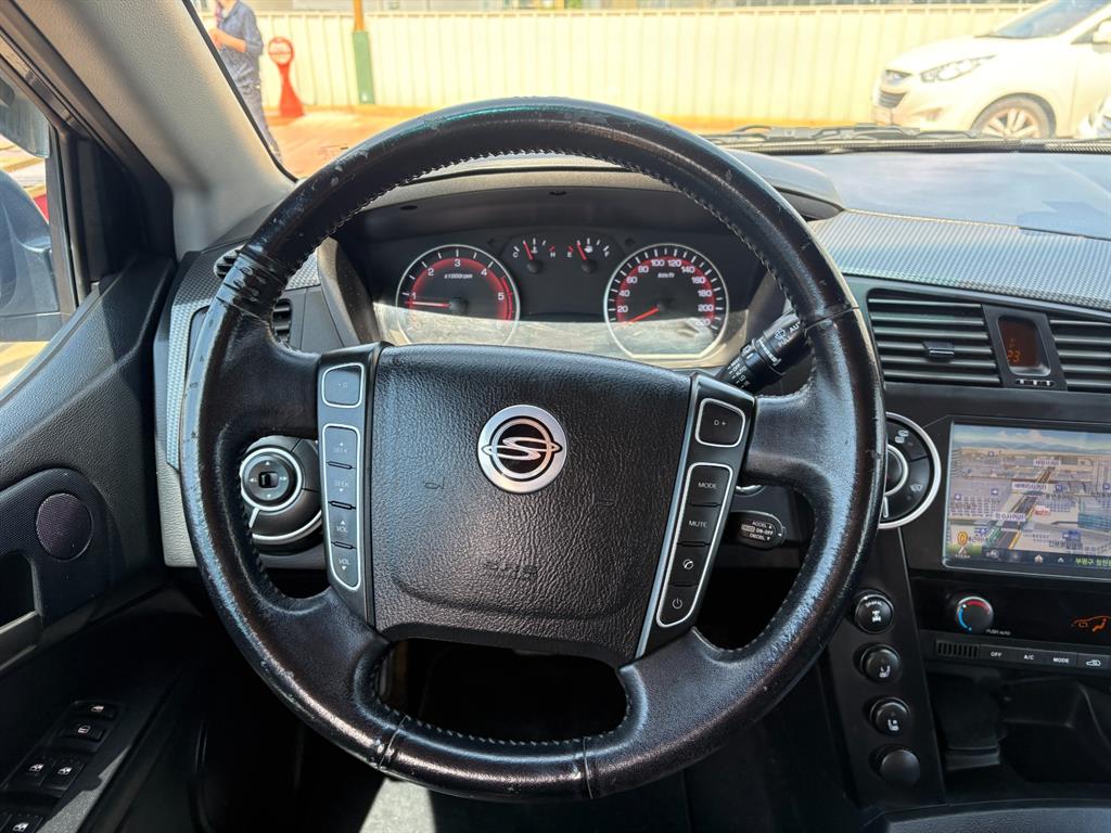 Ssangyong Korando 2015 Gris - Importación desde Corea - HF Imports Iquique - Foto 13