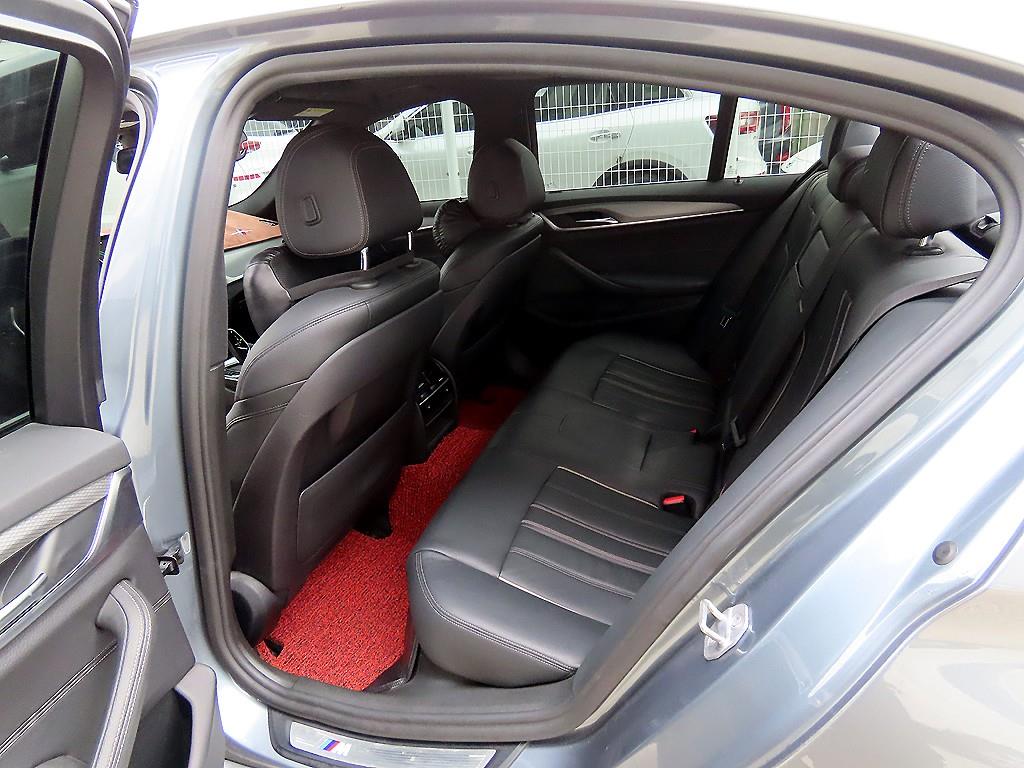 BMW 5 Series - Vista 6
