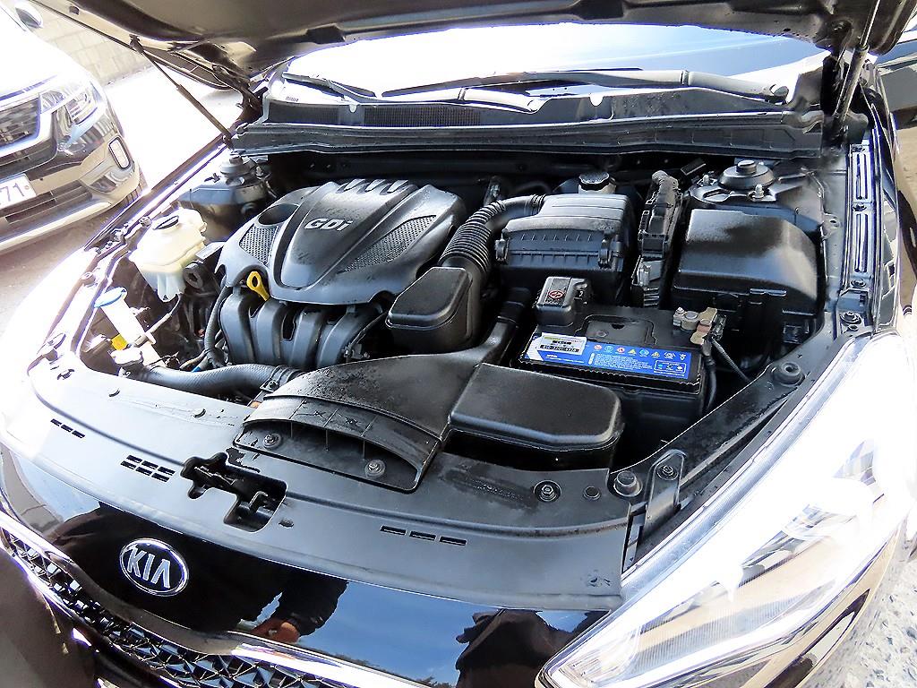 KIA K7 2013 Negro - Importación desde Corea - HF Imports Iquique - Foto 19
