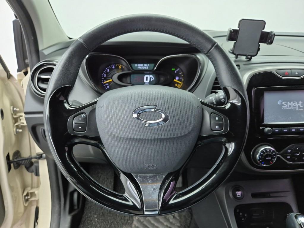 SAMSUNG QM3 - Vista 9