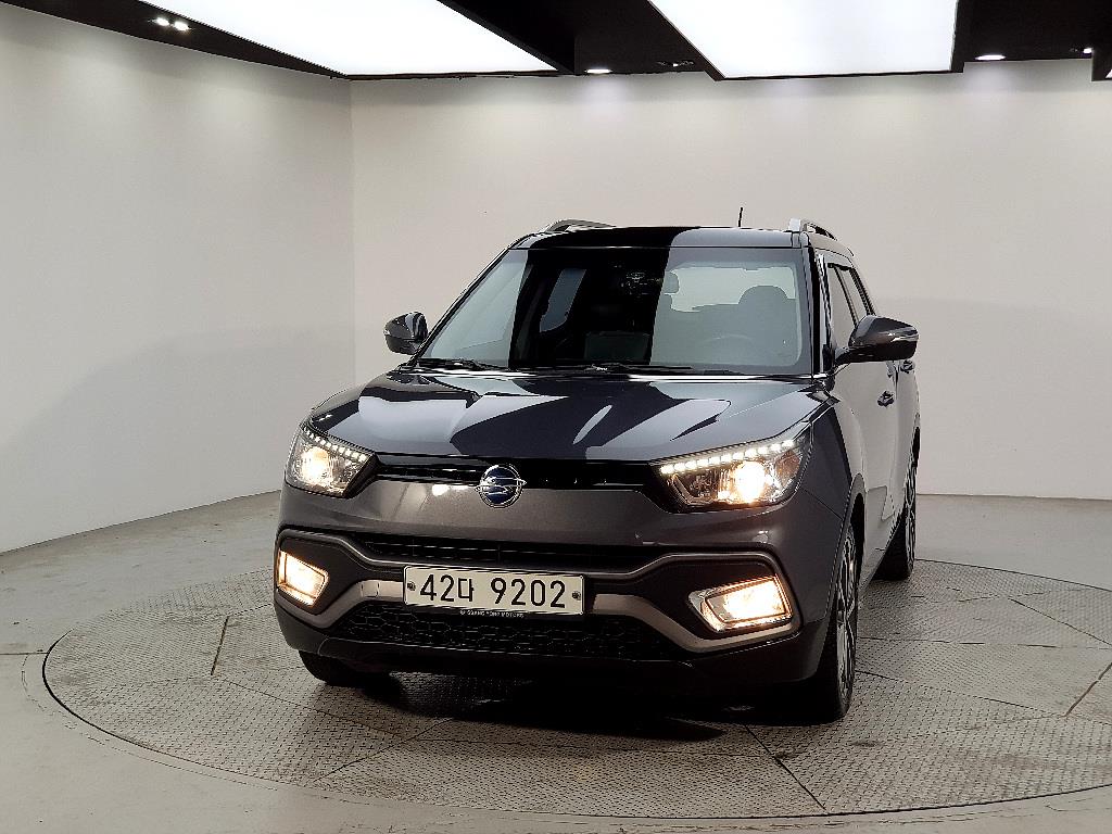 Ssangyong Tivoli - Vista 2