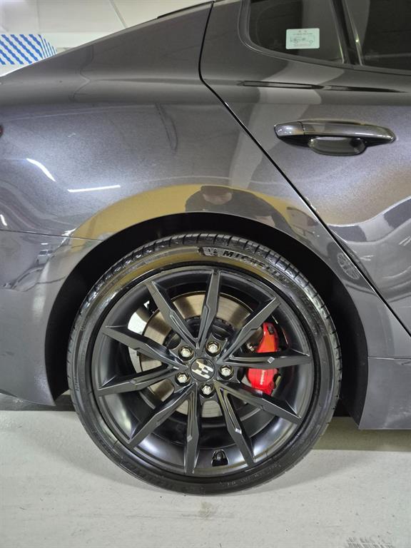 KIA Stinger - Vista 6