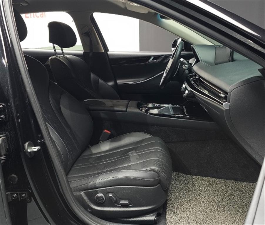 Genesis G80 - Vista 10