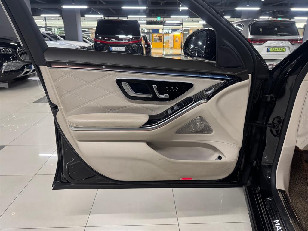 Mercedes Benz S Class - Vista 6
