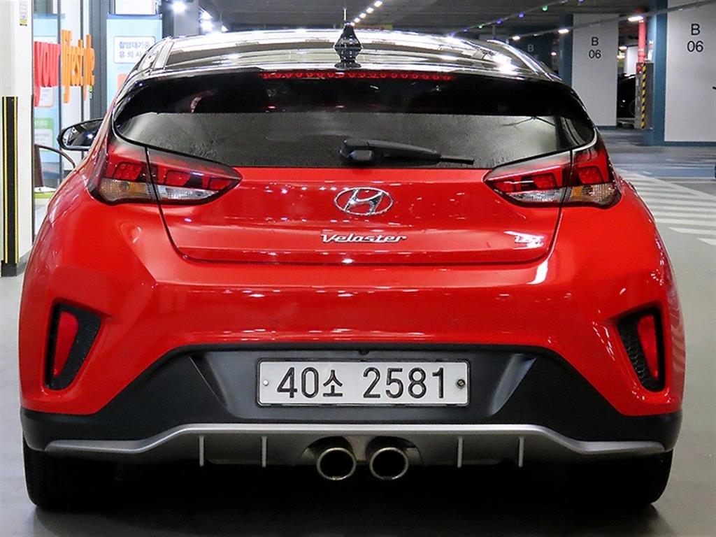 HYUNDAI Veloster - Vista 5