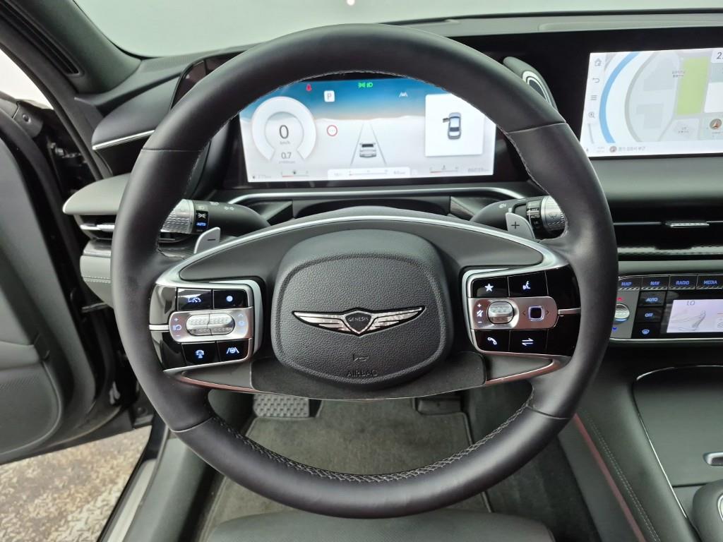 Genesis G90 - Vista 9