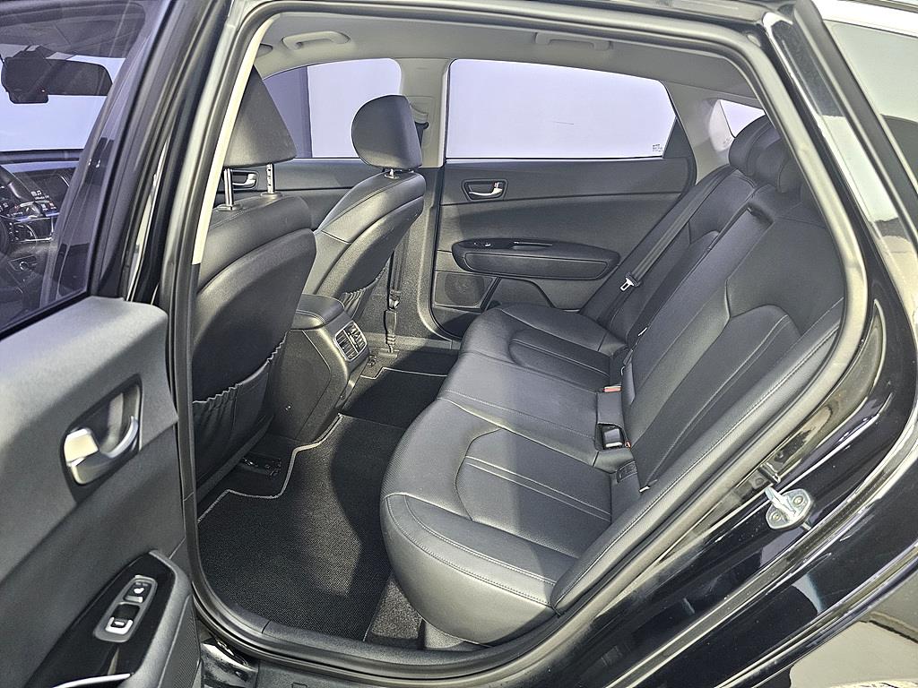 KIA K5 - Vista 9