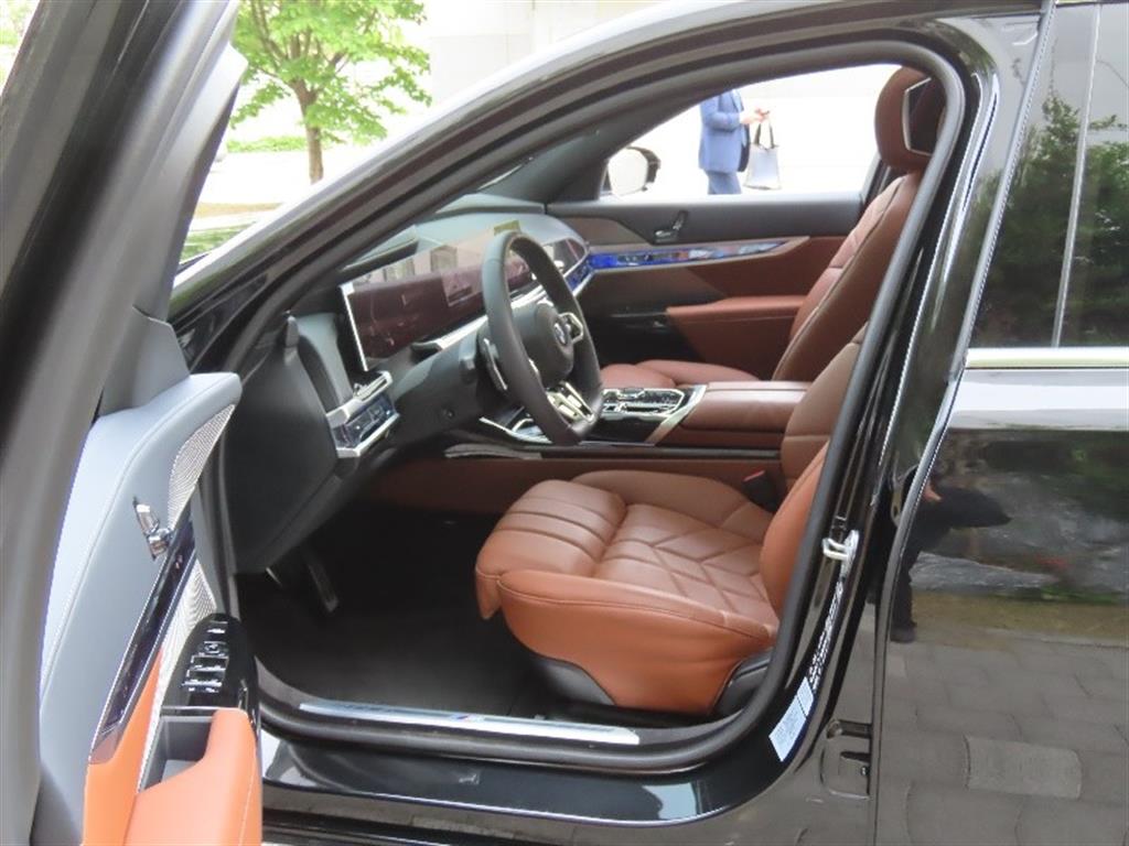 BMW 7 Series 2025 Negro - Importación desde Corea - HF Imports Iquique - Foto 13