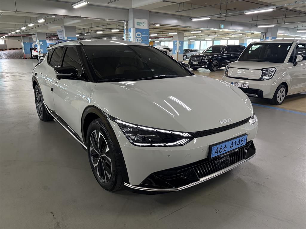 KIA EV6 - Vista 3