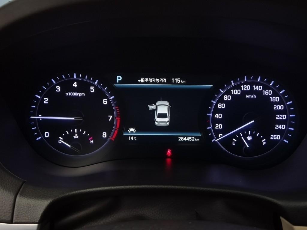 Genesis G80 - Vista 6
