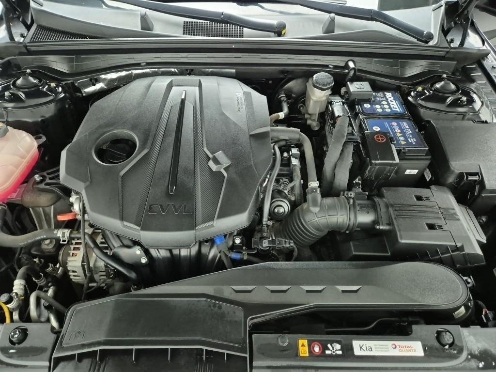 KIA K5 2022 Negro - Importación desde Corea - HF Imports Iquique - Foto 17