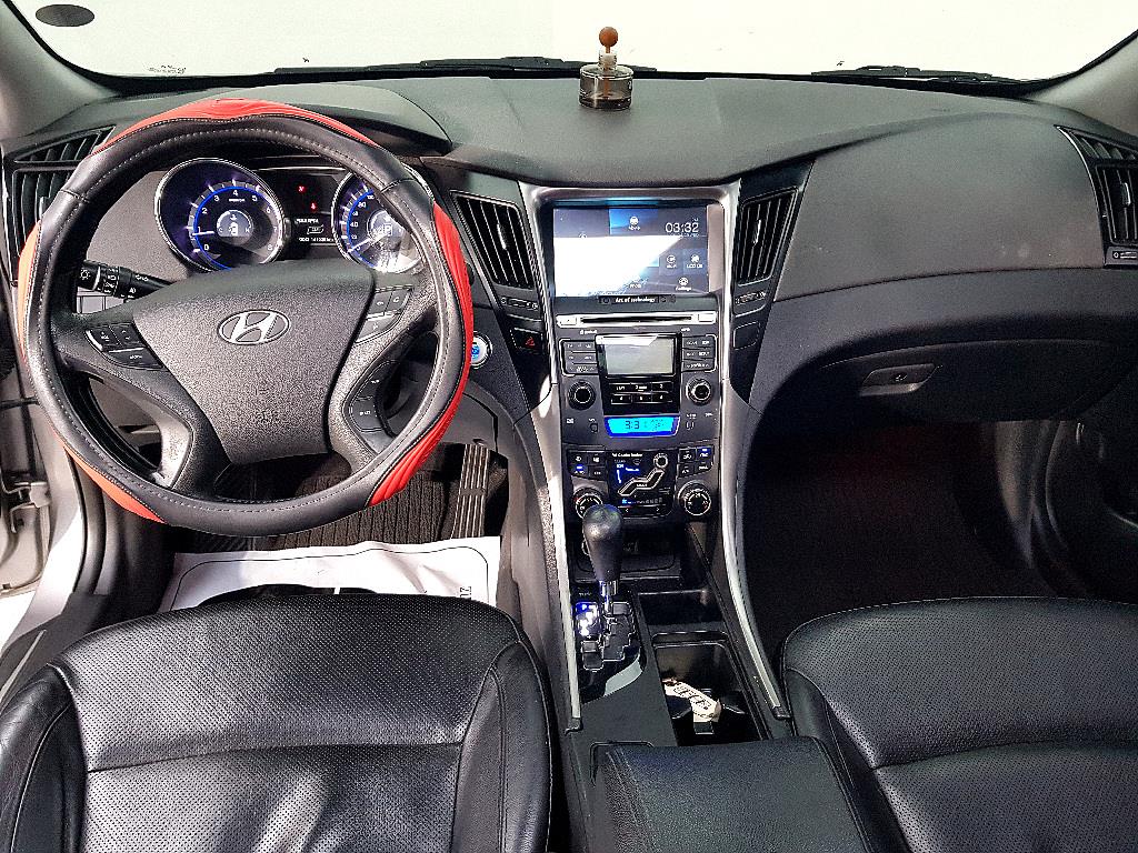 HYUNDAI Sonata - Vista 5