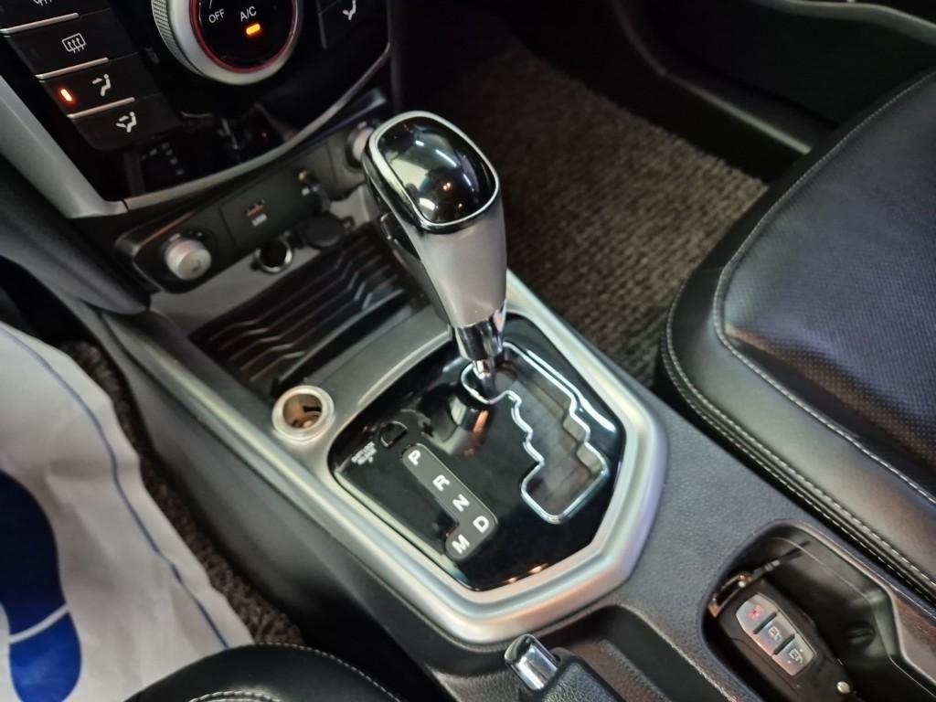 Ssangyong Tivoli - Vista 8