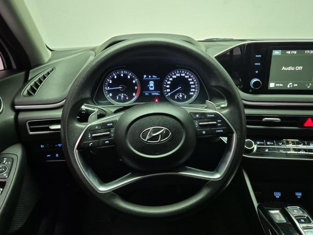 HYUNDAI Sonata - Vista 7