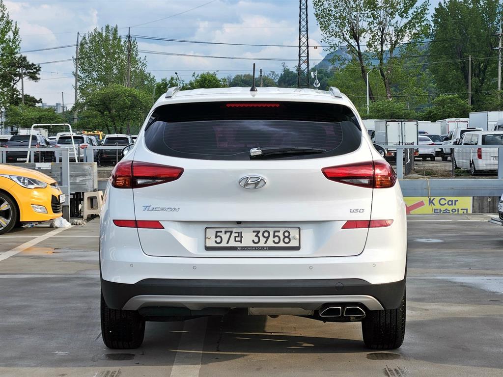 HYUNDAI Tucson - Vista 5