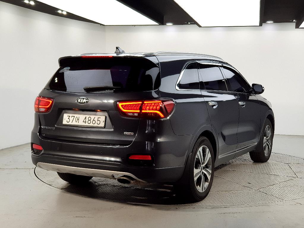 KIA Sorento - Vista 4