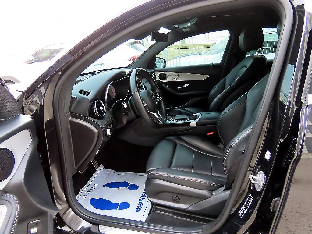 Mercedes Benz GLC Class - Vista 5