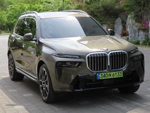 BMW X7 - Vista 4