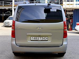 HYUNDAI Starex - Vista 6