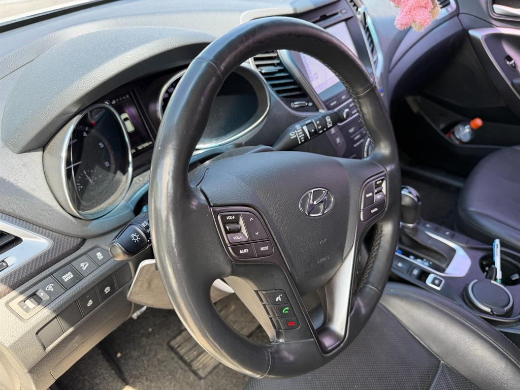 HYUNDAI Santa Fe - Vista 8