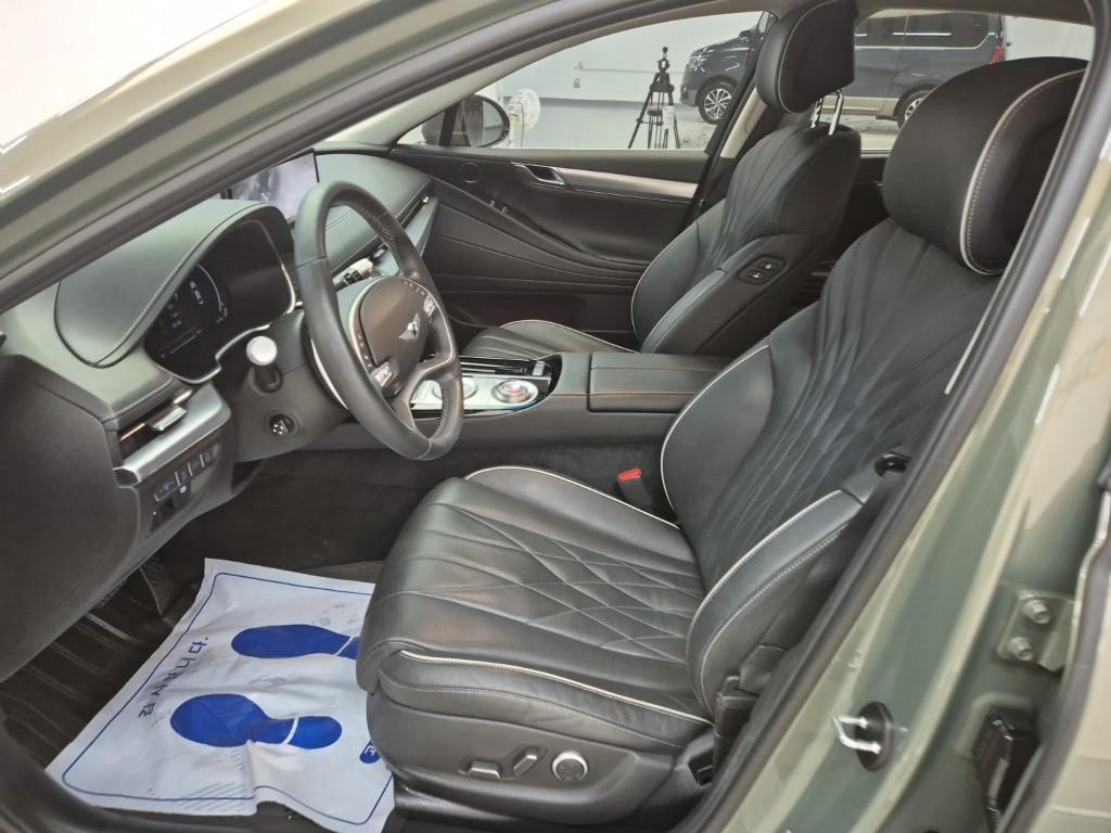 Genesis G80 - Vista 11