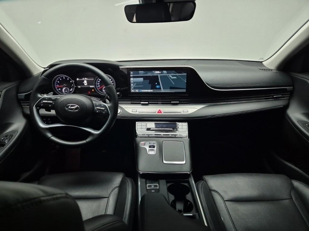 HYUNDAI Grandeur - Vista 7