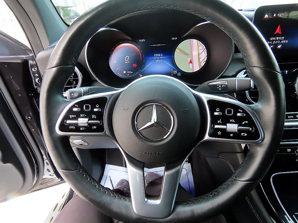 Mercedes Benz GLC Class - Vista 8