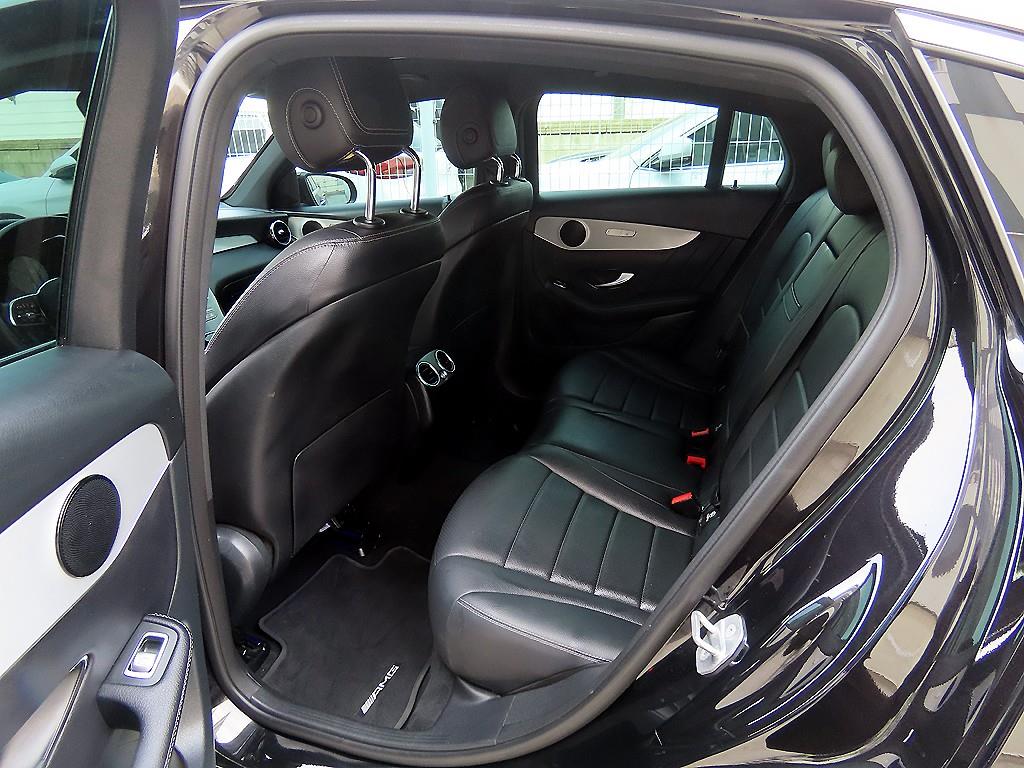 Mercedes Benz GLC Class - Vista 6