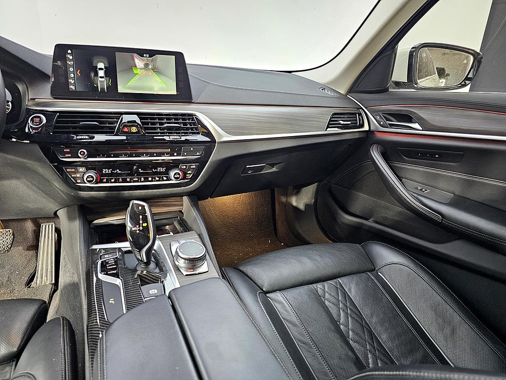 BMW 5 Series - Vista 10