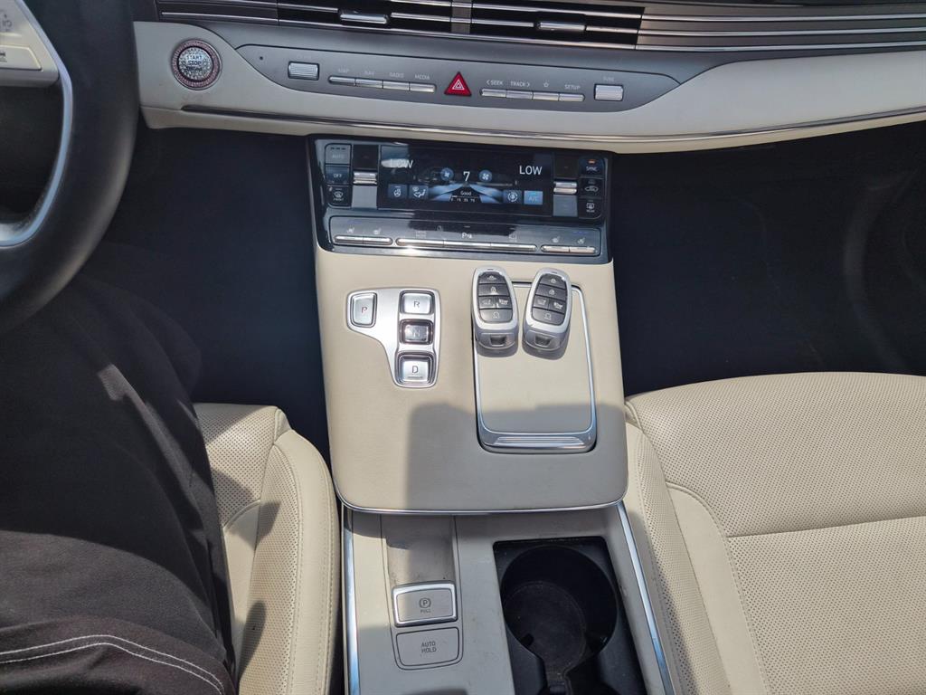 HYUNDAI Grandeur - Vista 12