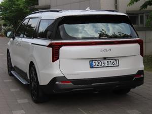 KIA Carnival - Vista 8