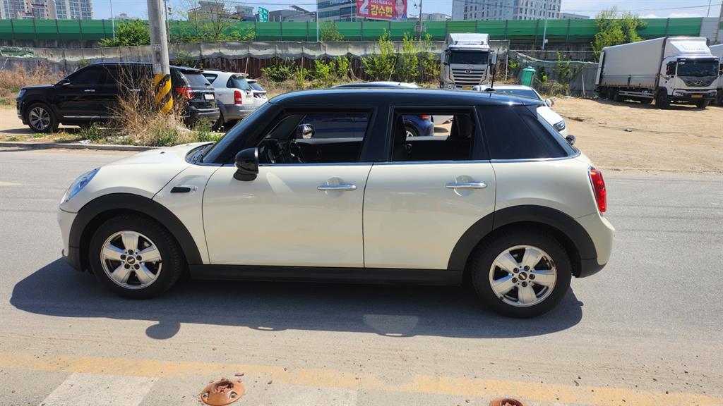 Mini Cooper - Vista 5