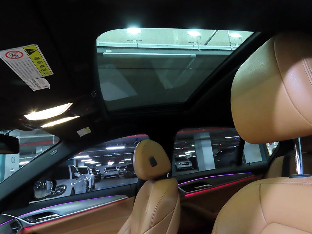 BMW 5 Series 2017 Negro - Importación desde Corea - HF Imports Iquique - Foto 17