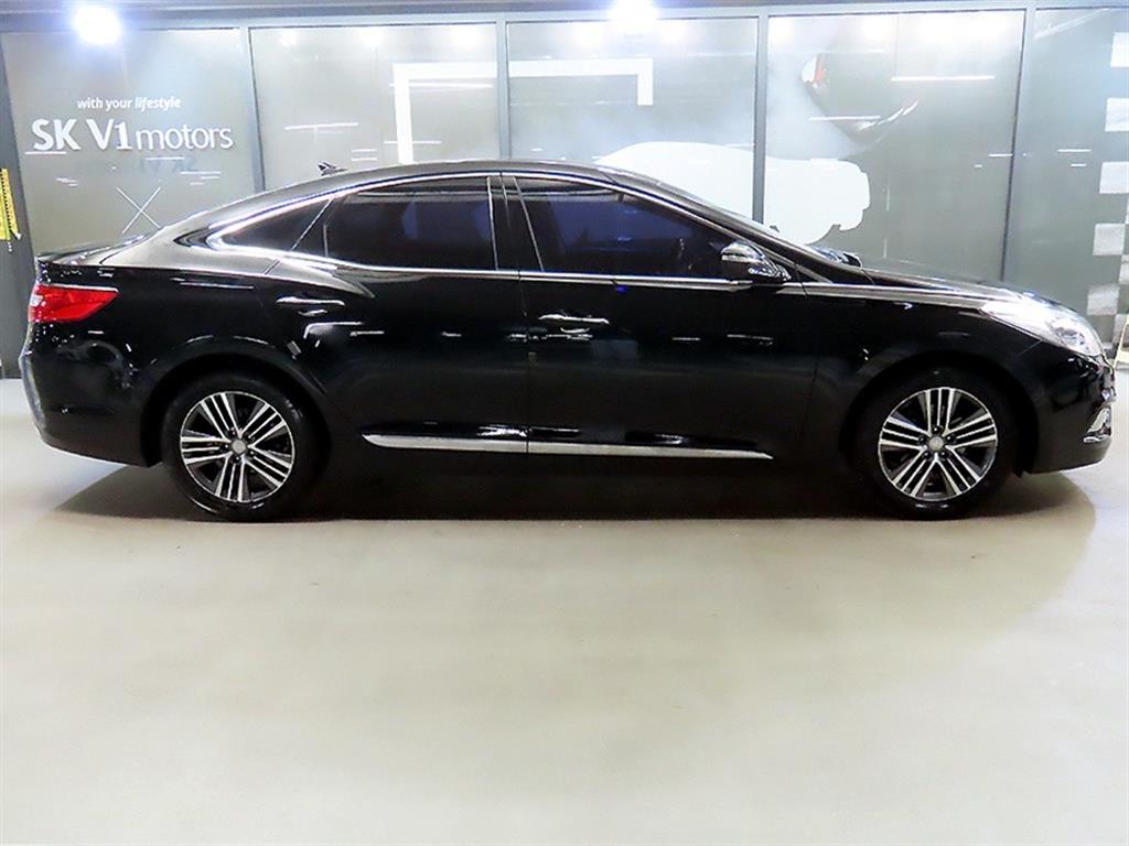 HYUNDAI Grandeur - Vista 3