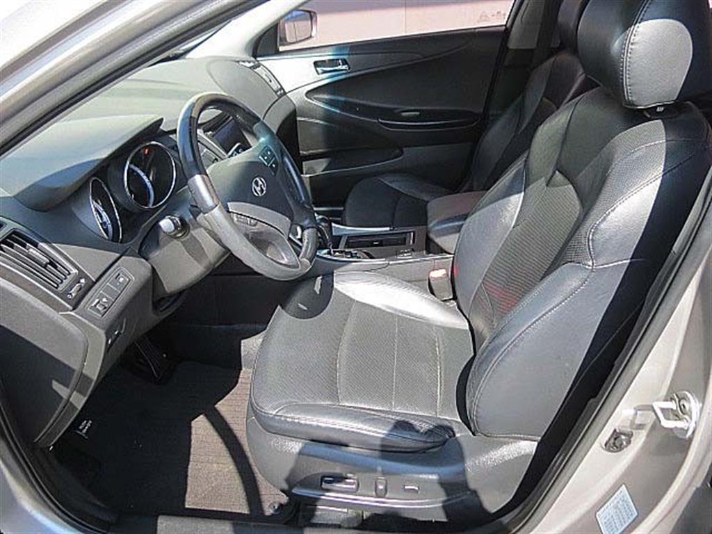 HYUNDAI Sonata - Vista 11