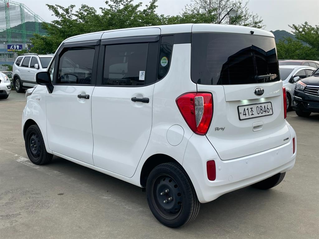 KIA Ray - Vista 3