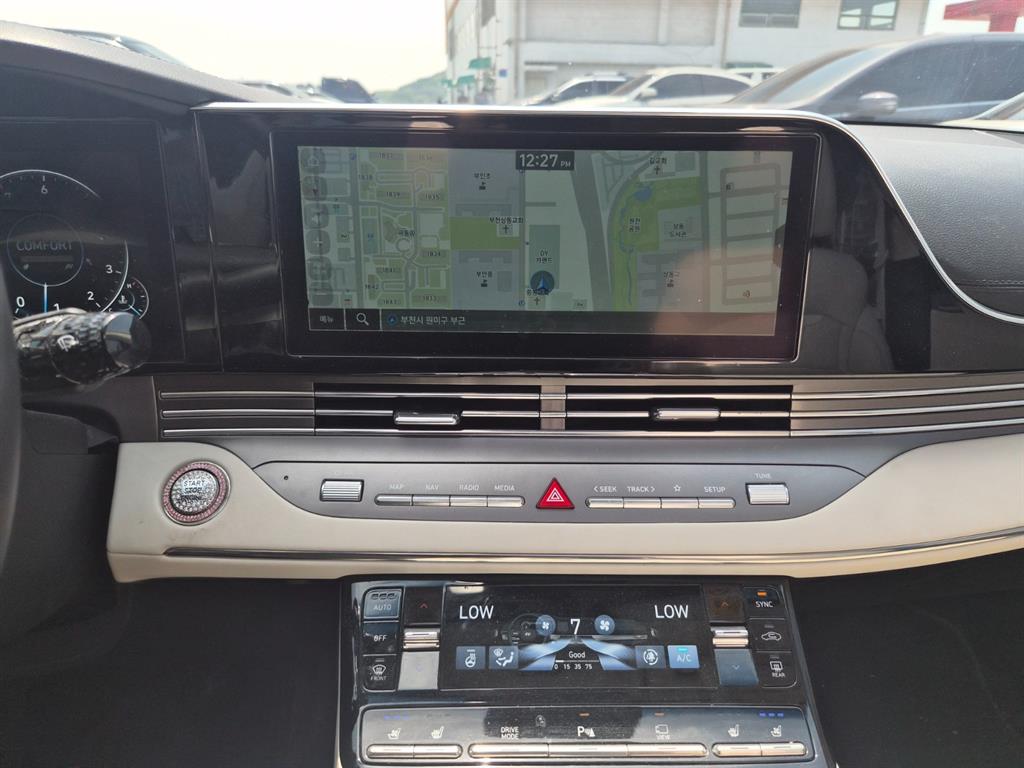 HYUNDAI Grandeur - Vista 8
