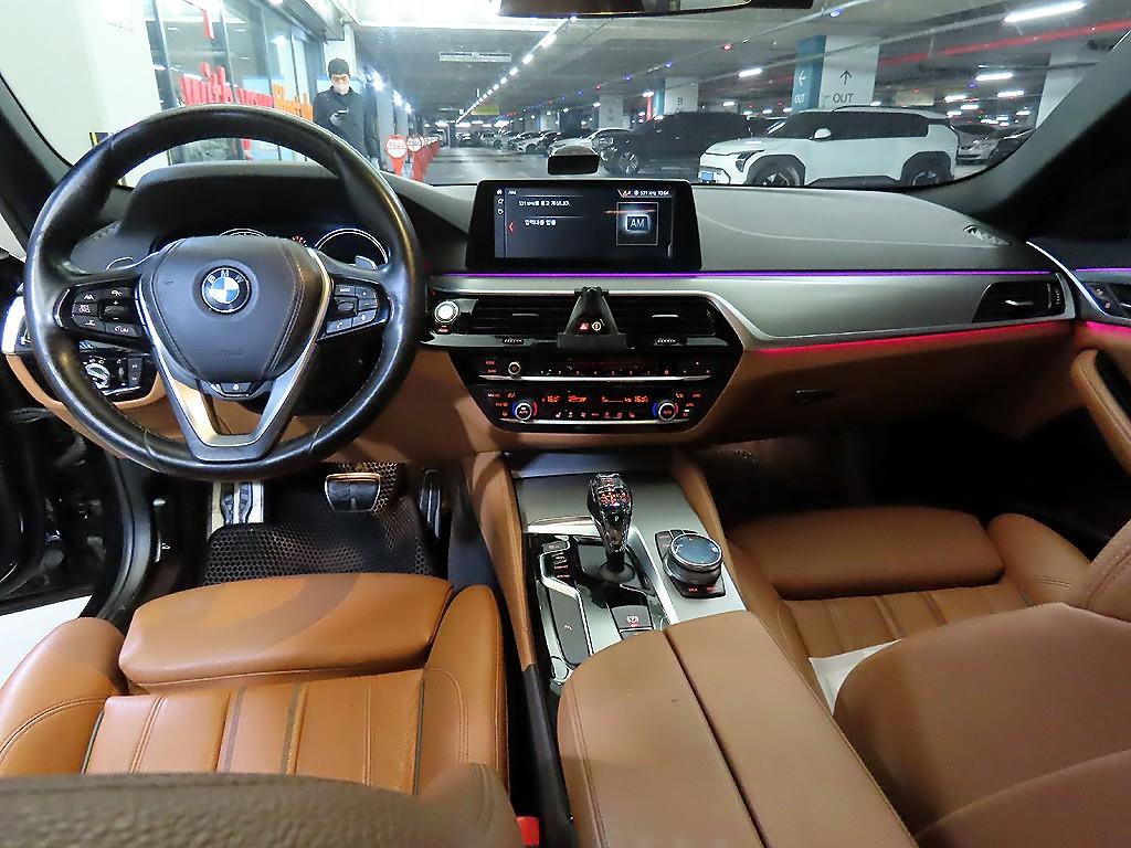 BMW 5 Series - Vista 10