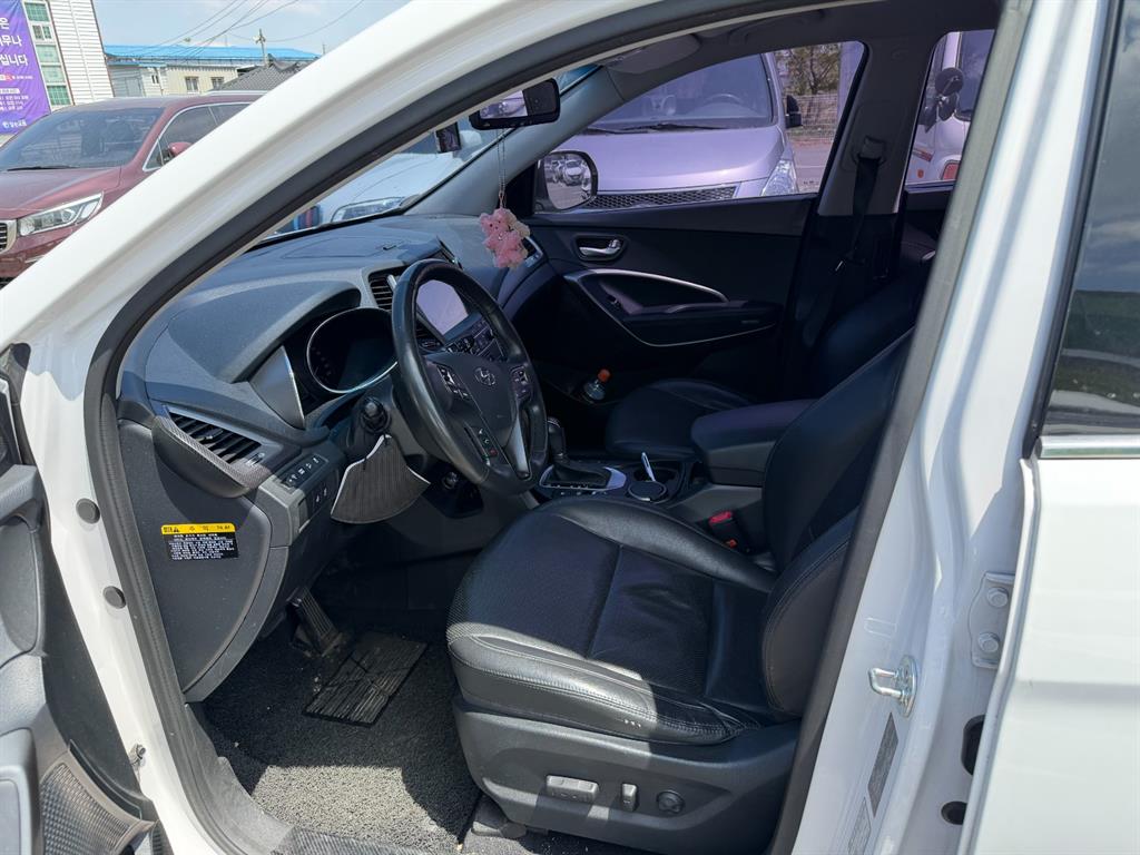 HYUNDAI Santa Fe - Vista 7
