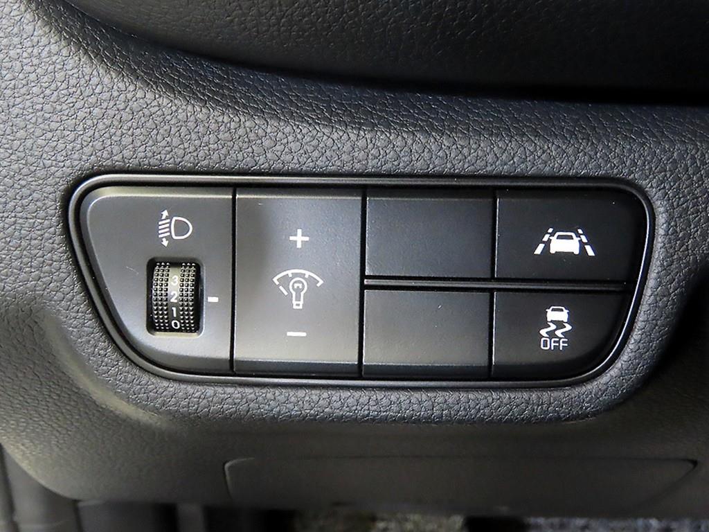 KIA Seltos 2022 Blanco - Importación desde Corea - HF Imports Iquique - Foto 13