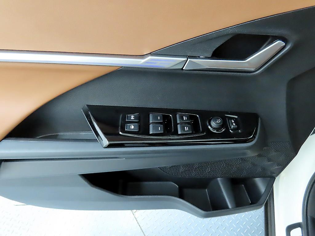 Ssangyong Torres - Vista 11