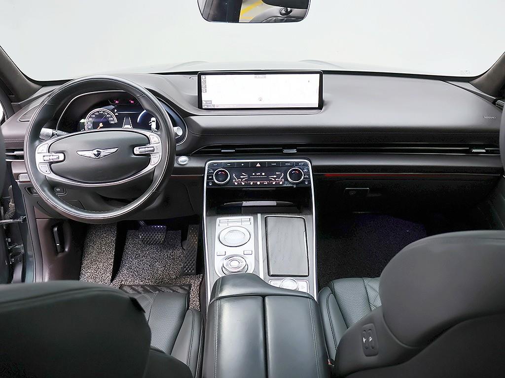 Genesis GV80 - Vista 9