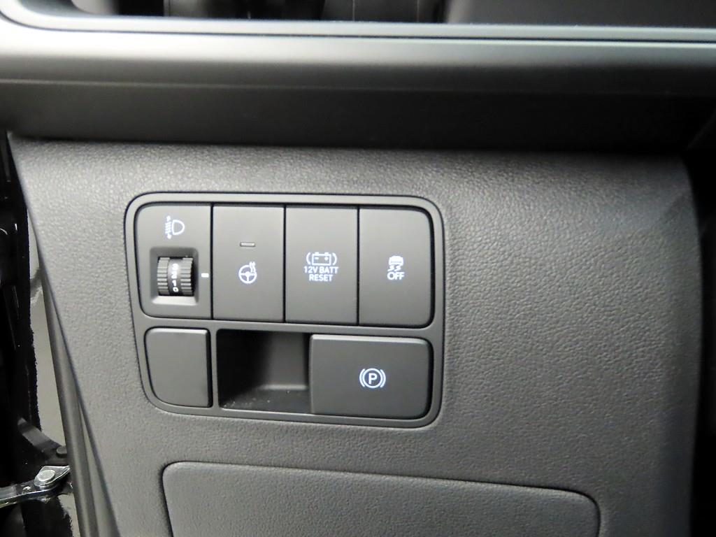 HYUNDAI Staria - Vista 11