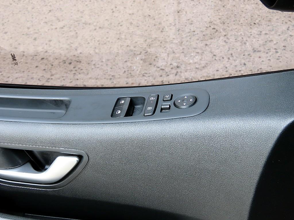 HYUNDAI Staria - Vista 11