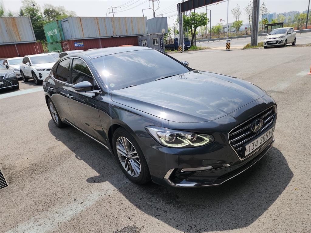 HYUNDAI Grandeur - Vista 2