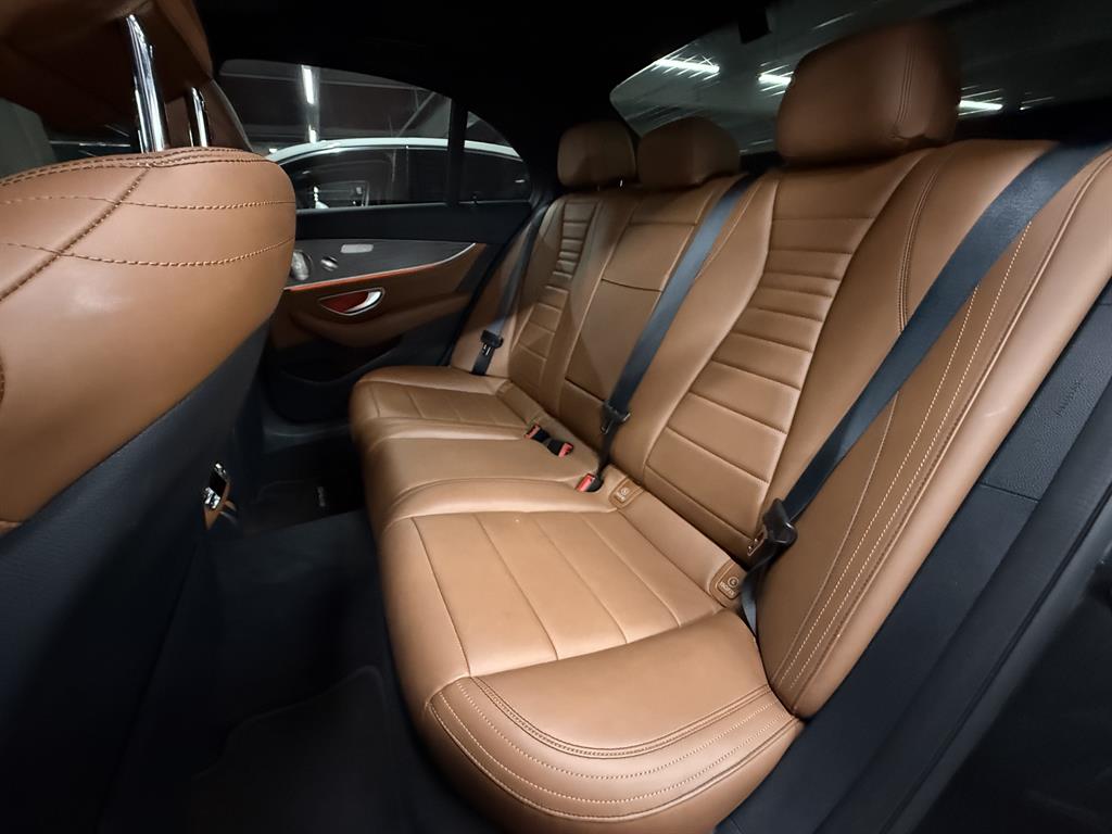 Mercedes Benz E class - Vista 8