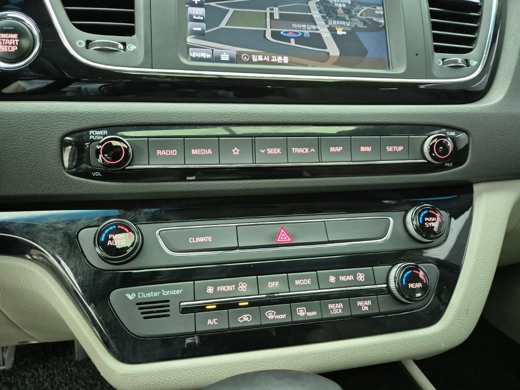 KIA Carnival 2018 Negro - Importación desde Corea - HF Imports Iquique - Foto 17