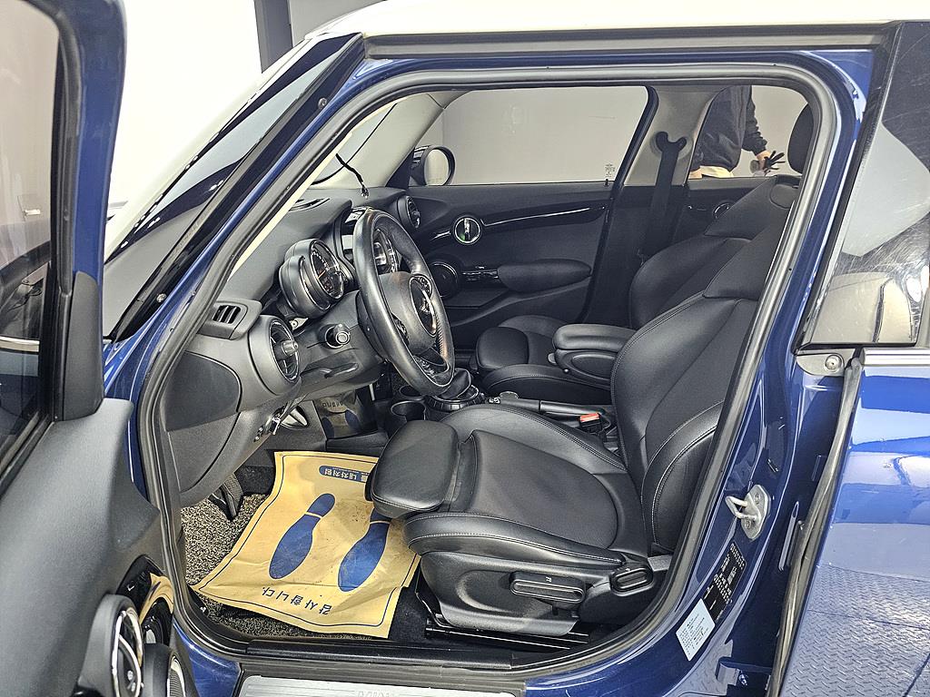 Mini Cooper - Vista 8