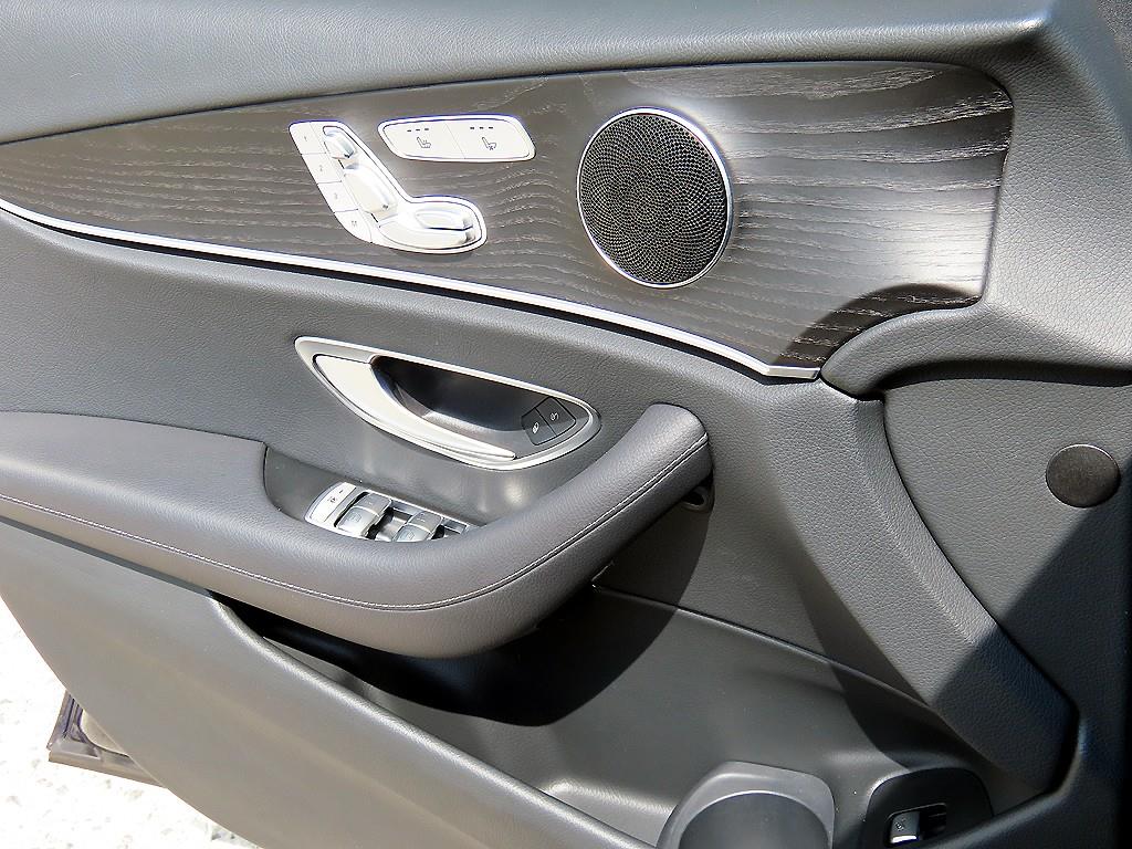 Mercedes Benz E class - Vista 10